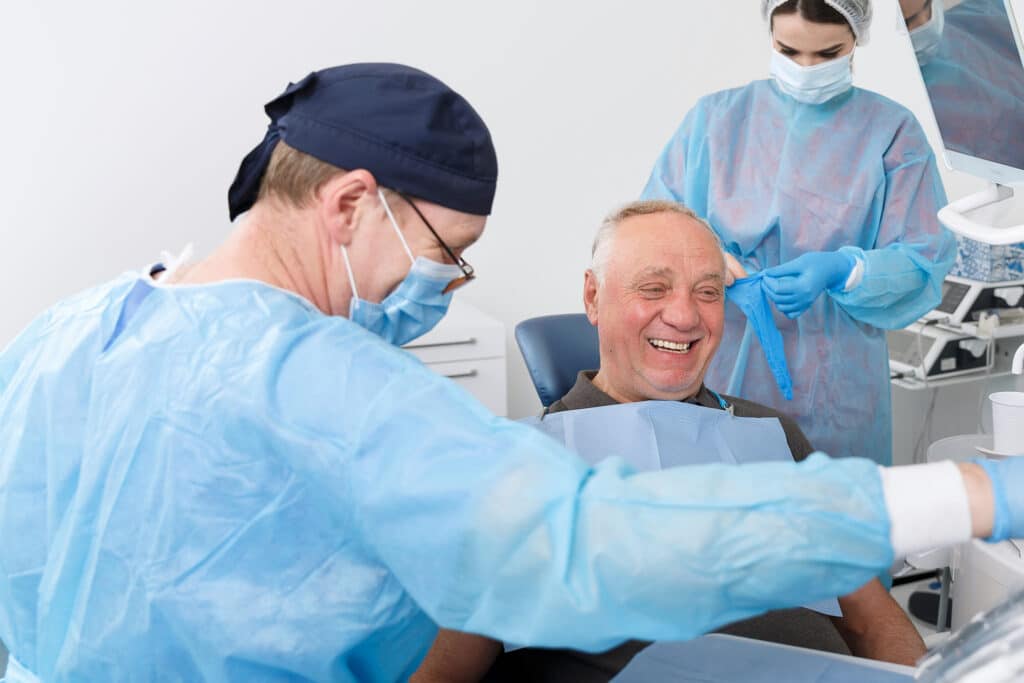 pacient-implanturi-dentare-brasov