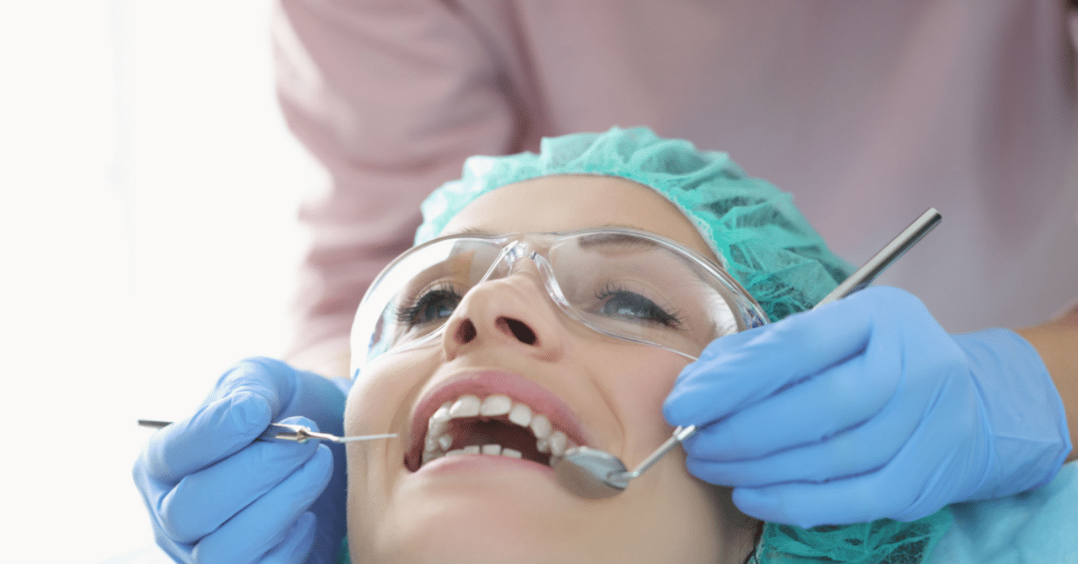 Parodontoză: Ce este, cum o previi și cum o tratezi